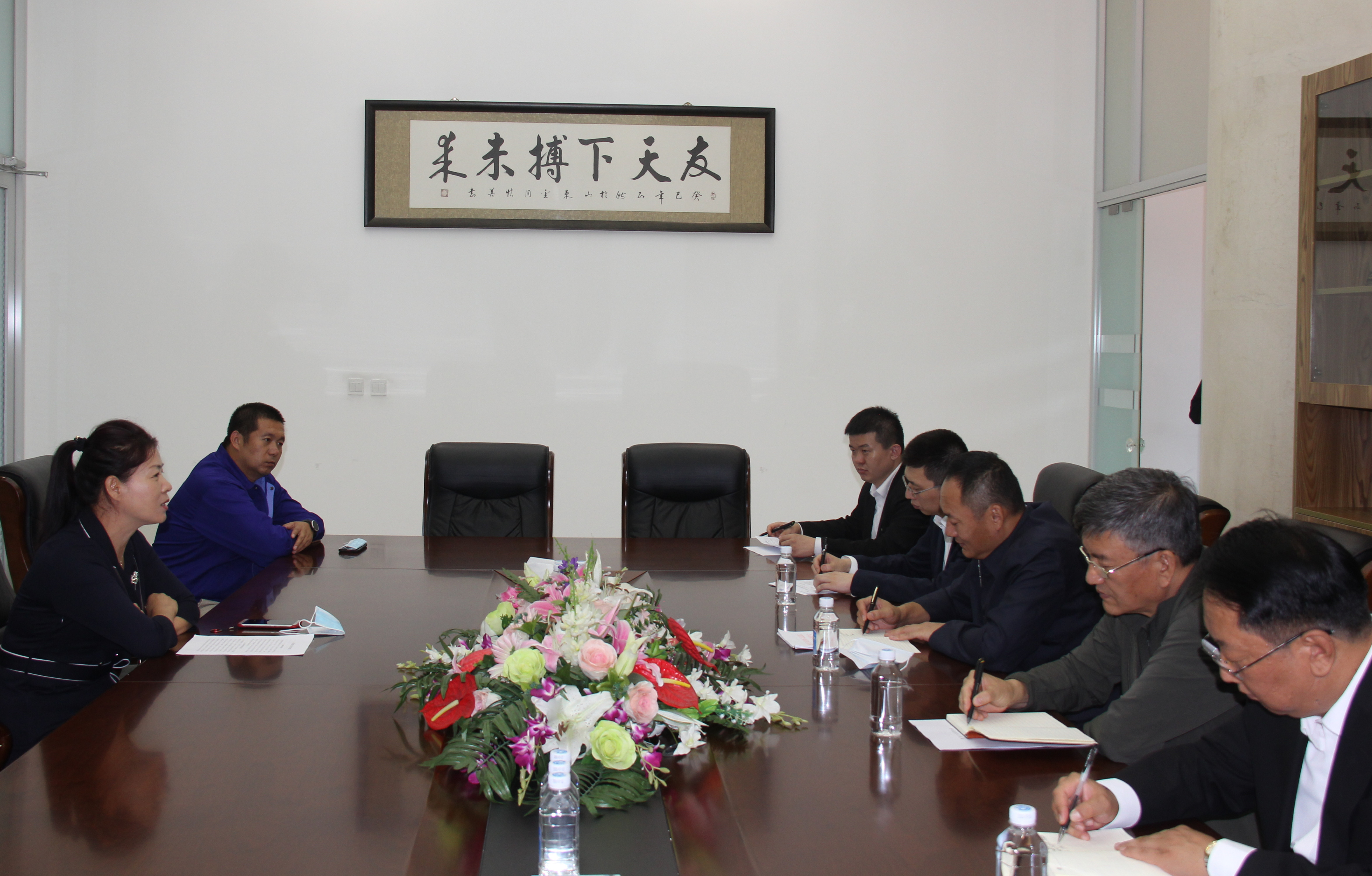 牡丹江市中級(jí)人民法院院長(zhǎng)宋殿寶率隊(duì)走訪友搏藥業(yè)
